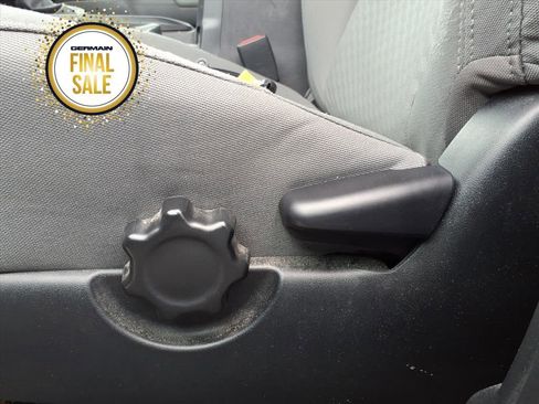 Used 2023 Toyota Tacoma SR image 18