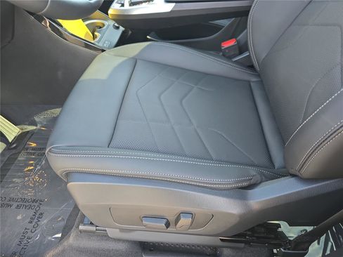 Used 2025 BMW X1 xDrive28i image 17