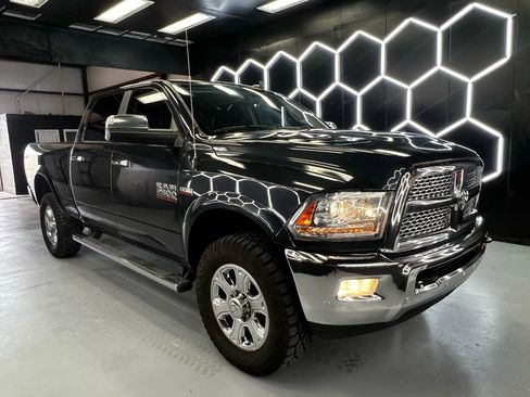 Used 2018 RAM 2500 Laramie w/ Off Road Package image 4
