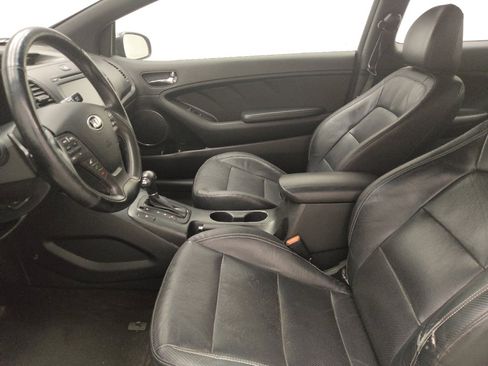 Used 2016 Kia Forte Koup SX w/ SX Premium Package image 17