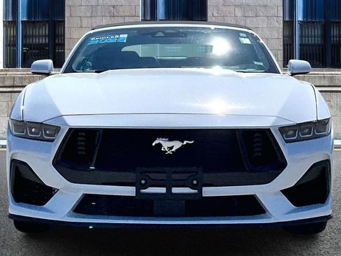 Used 2025 Ford Mustang Premium RWD image 3