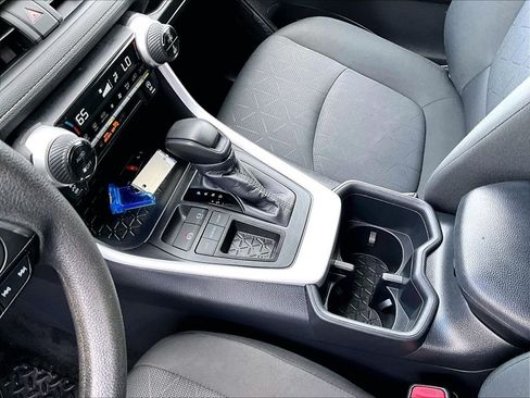 Certified 2024 Toyota RAV4 XLE FWD image 20