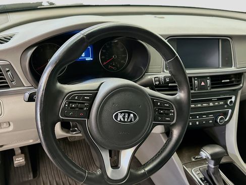 Used 2017 Kia Optima EX w/ Premium Package image 18