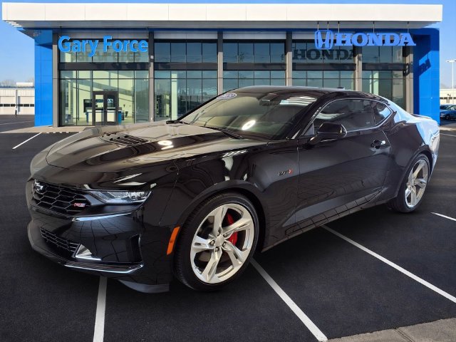 Used 2023 Chevrolet Camaro LT w/ RS Package RWD image 4