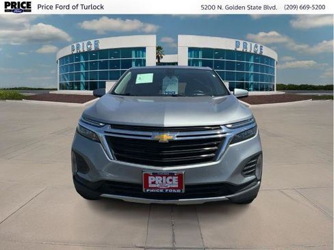 Used 2024 Chevrolet Equinox LT FWD image 2