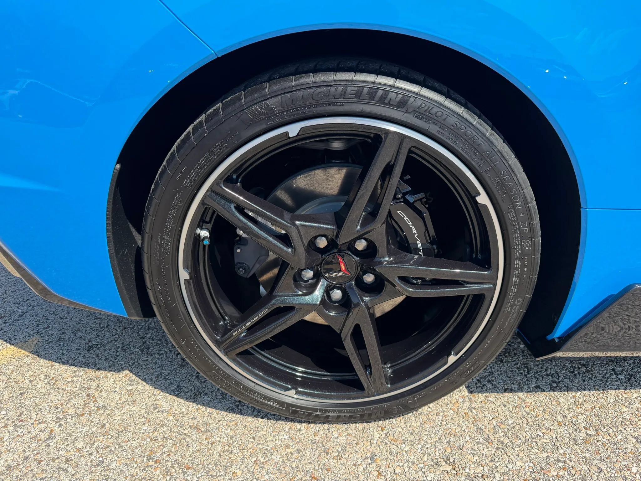 Used 2022 Chevrolet Corvette Stingray Coupe w/ 1LT RWD image 40