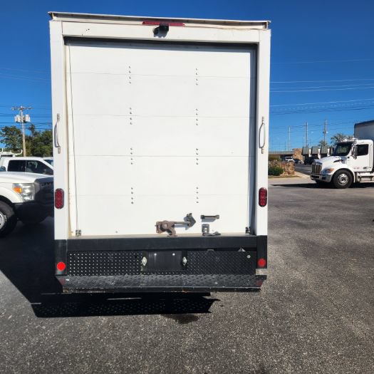 Used 2022 Ford Transit 350 DRW RWD image 6