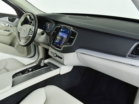 Certified 2024 Volvo XC90 B5 Core w/ Climate Package image 25