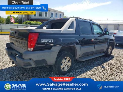 Used 2002 Chevrolet Avalanche 4x4 w/ Off-Road Suspension Pkg image 4