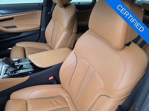 Used 2022 BMW M550i xDrive w/ Executive Package AWD/4WD image 10