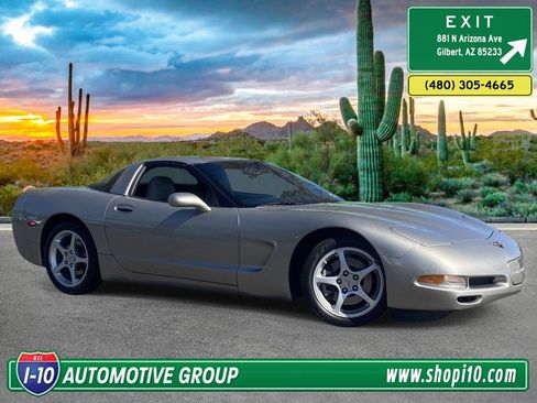 Used 2002 Chevrolet Corvette Coupe w/ Preferred Equipment Group2 RWD image 1