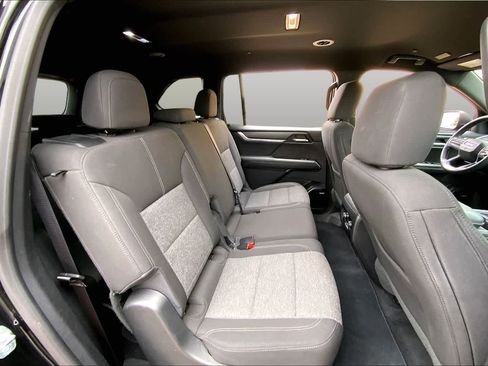 Used 2025 GMC Acadia Elevation FWD image 20