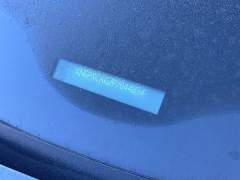 Used 2023 Kia Sportage SX Prestige image 3