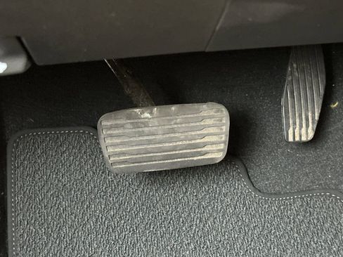 Used 2024 GMC Sierra 1500 Denali w/ Technology Package image 46