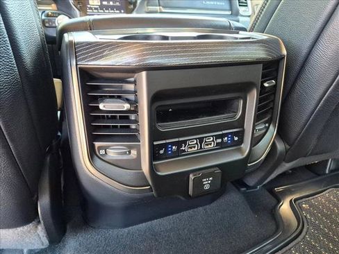 Used 2019 RAM 1500 Limited AWD/4WD image 17