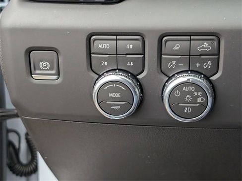 New 2026 GMC Sierra 2500 Denali Ultimate image 17