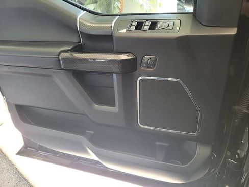 Used 2019 Ford F150 Lariat w/ Equipment Group 502A Luxury AWD/4WD image 13