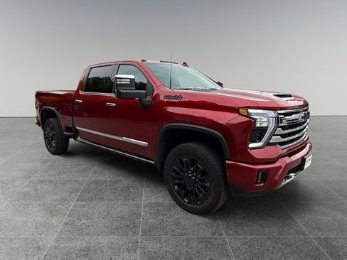 Used 2024 Chevrolet Silverado 2500 High Country w/ High Country Premium Package AWD/4WD image 7