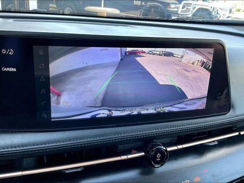 Used 2025 Nissan Ariya FWD image 21