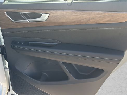 New 2026 Volkswagen Atlas SE FWD image 12