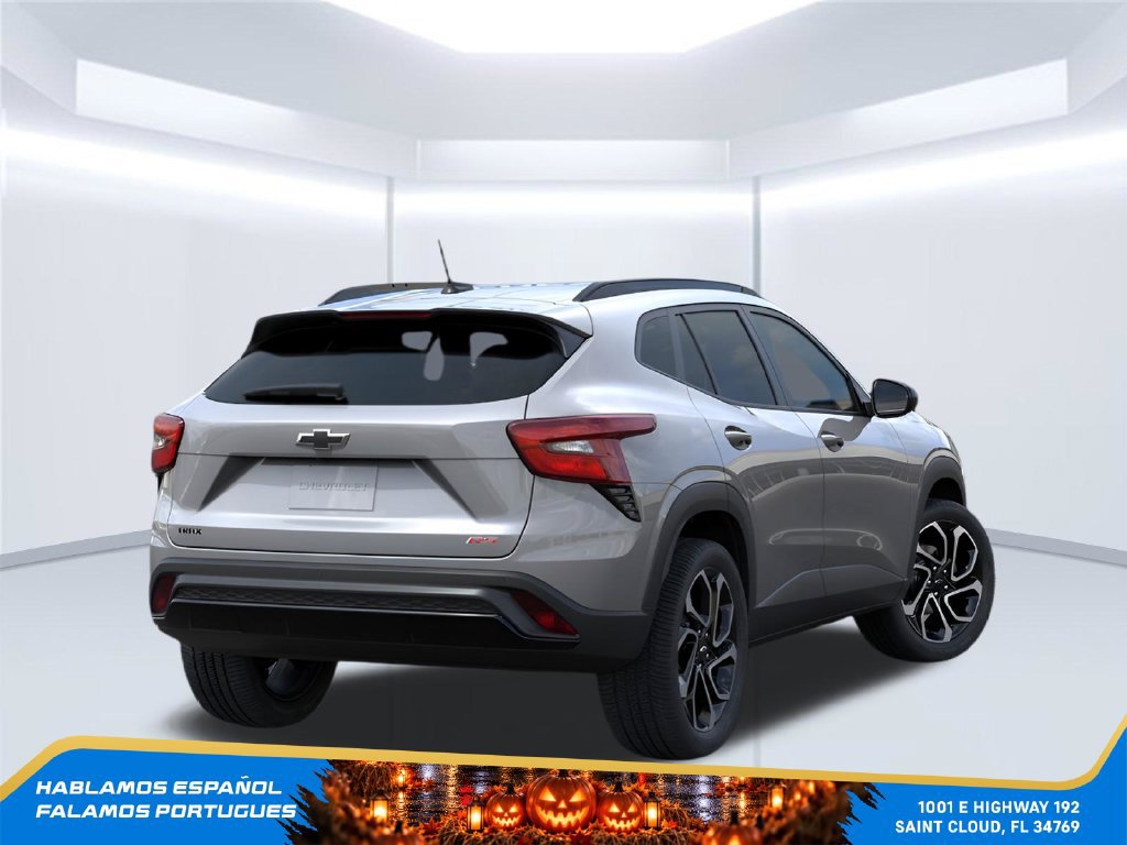 New 2026 Chevrolet Trax RS w/ Sunroof Package FWD image 3