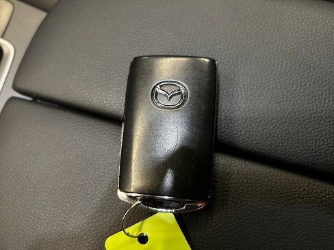 Used 2024 MAZDA CX-50 AWD 2.5 S w/ Preferred Package image 16