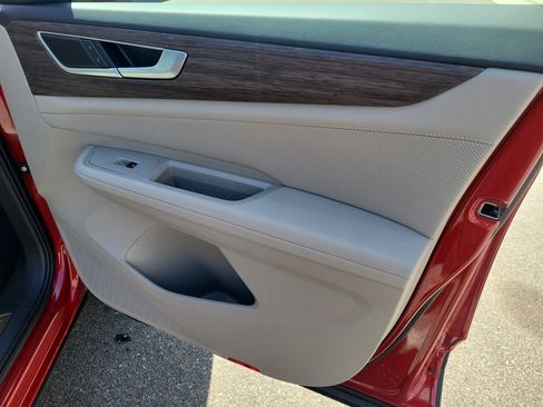 New 2025 Volkswagen Atlas SEL image 31