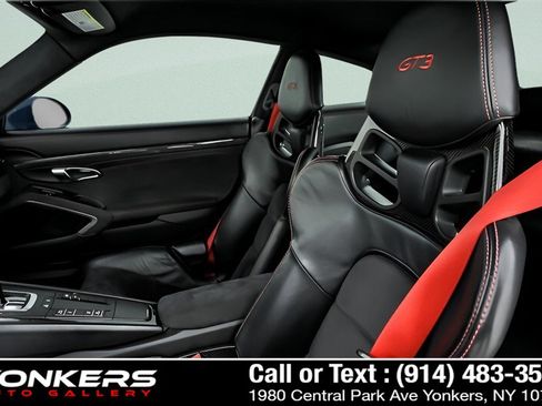 Used 2015 Porsche 911 GT3 RWD image 9