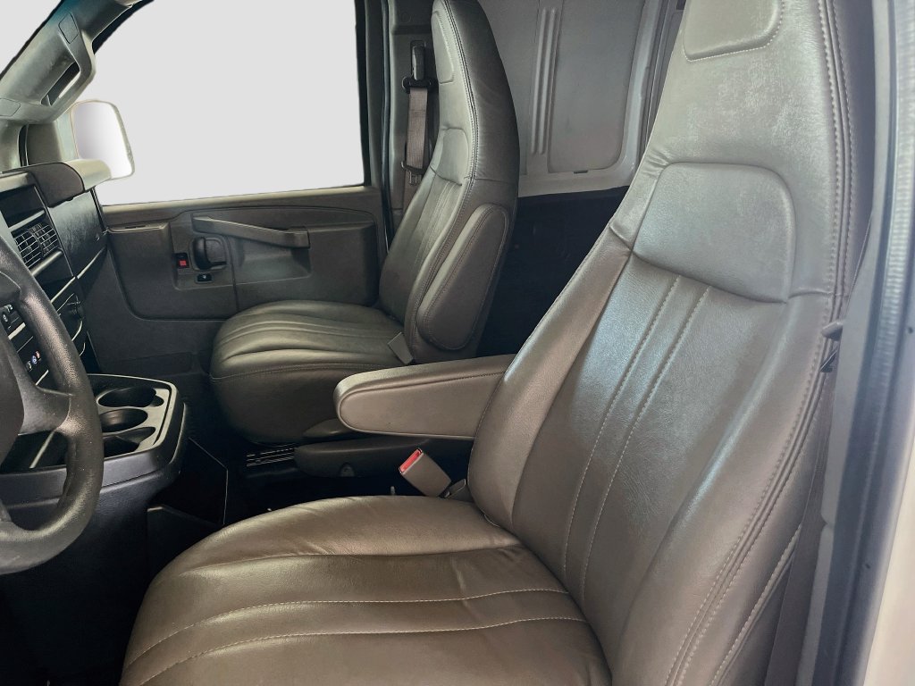 Used 2024 Chevrolet Express 2500 w/ Driver Convenience Package RWD image 19