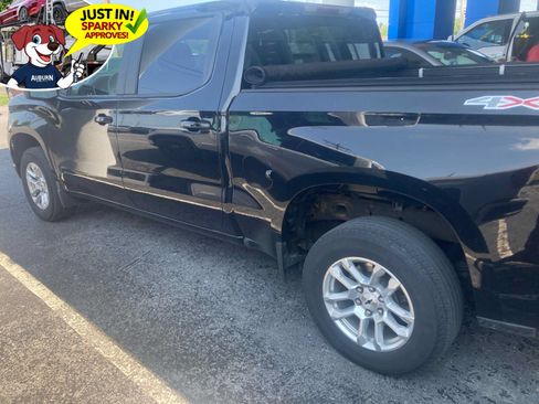 Used 2023 Chevrolet Silverado 1500 RST AWD/4WD image 8