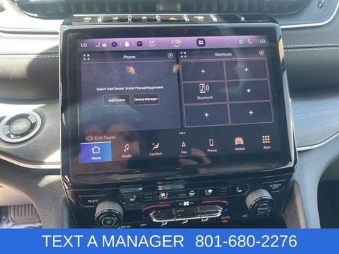 Used 2023 Jeep Grand Cherokee Limited w/ Luxury Tech Group II AWD/4WD image 32