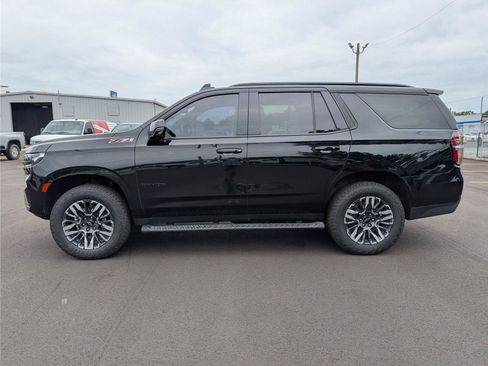 Used 2021 Chevrolet Tahoe Z71 w/ Z71 Off-Road Package AWD/4WD image 2