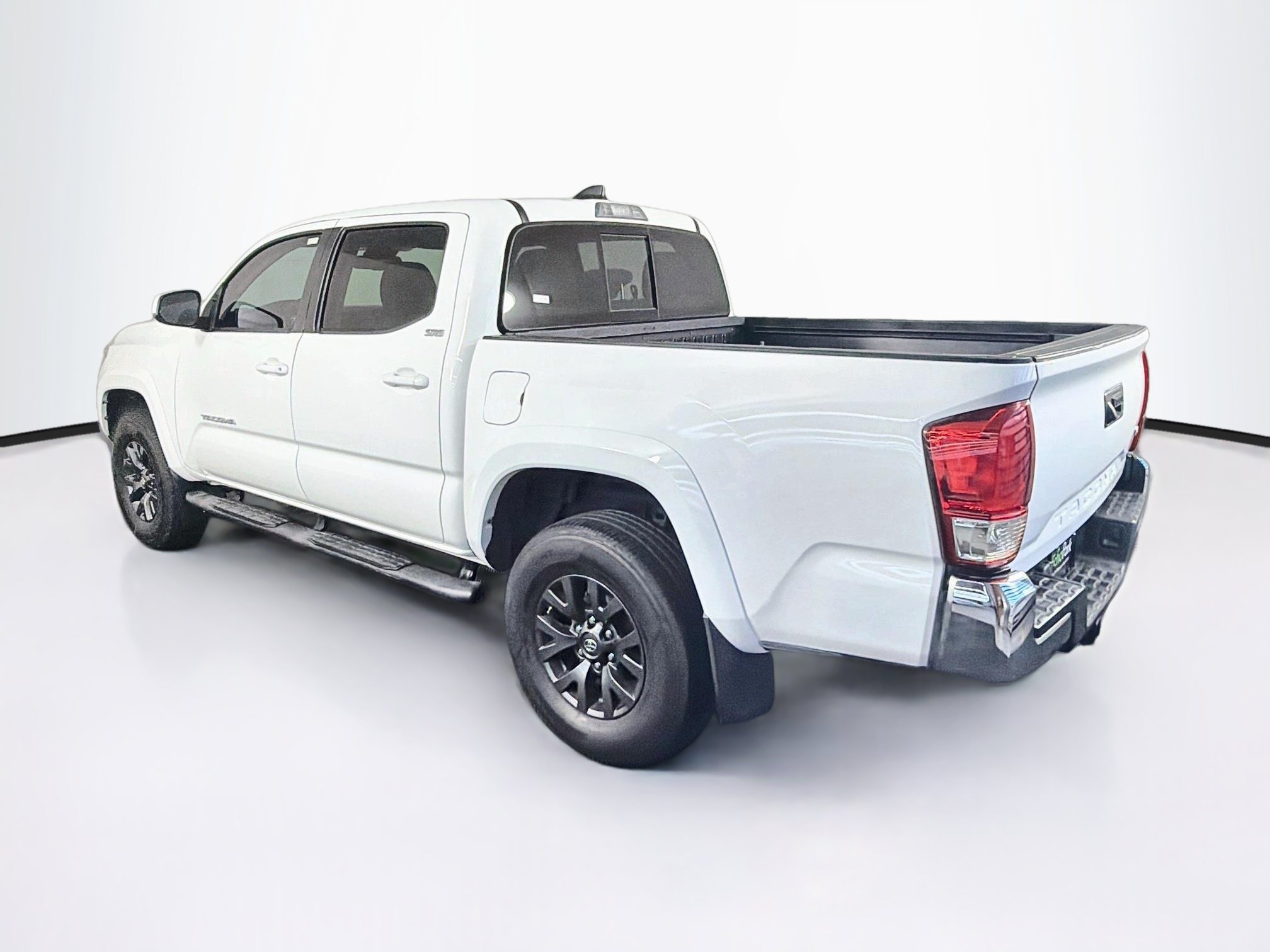 Used 2020 Toyota Tacoma SR5 RWD image 5