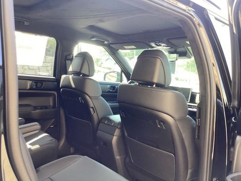 New 2025 Hyundai Santa Fe Calligraphy image 16