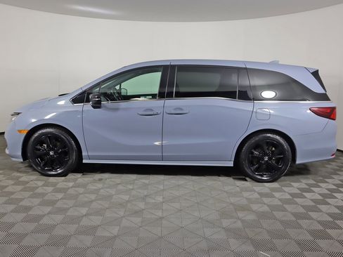 Used 2023 Honda Odyssey Sport image 17