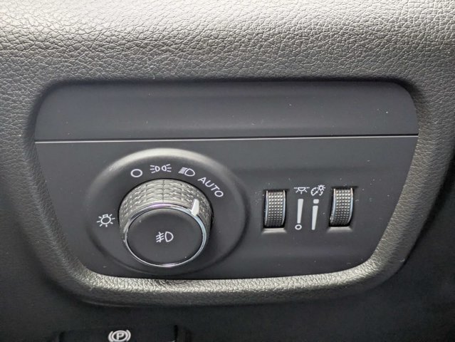 Certified 2025 Jeep Grand Cherokee Summit AWD/4WD image 26