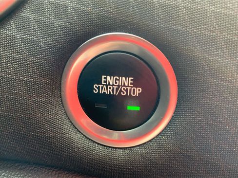 Used 2023 Chevrolet Malibu LT image 34