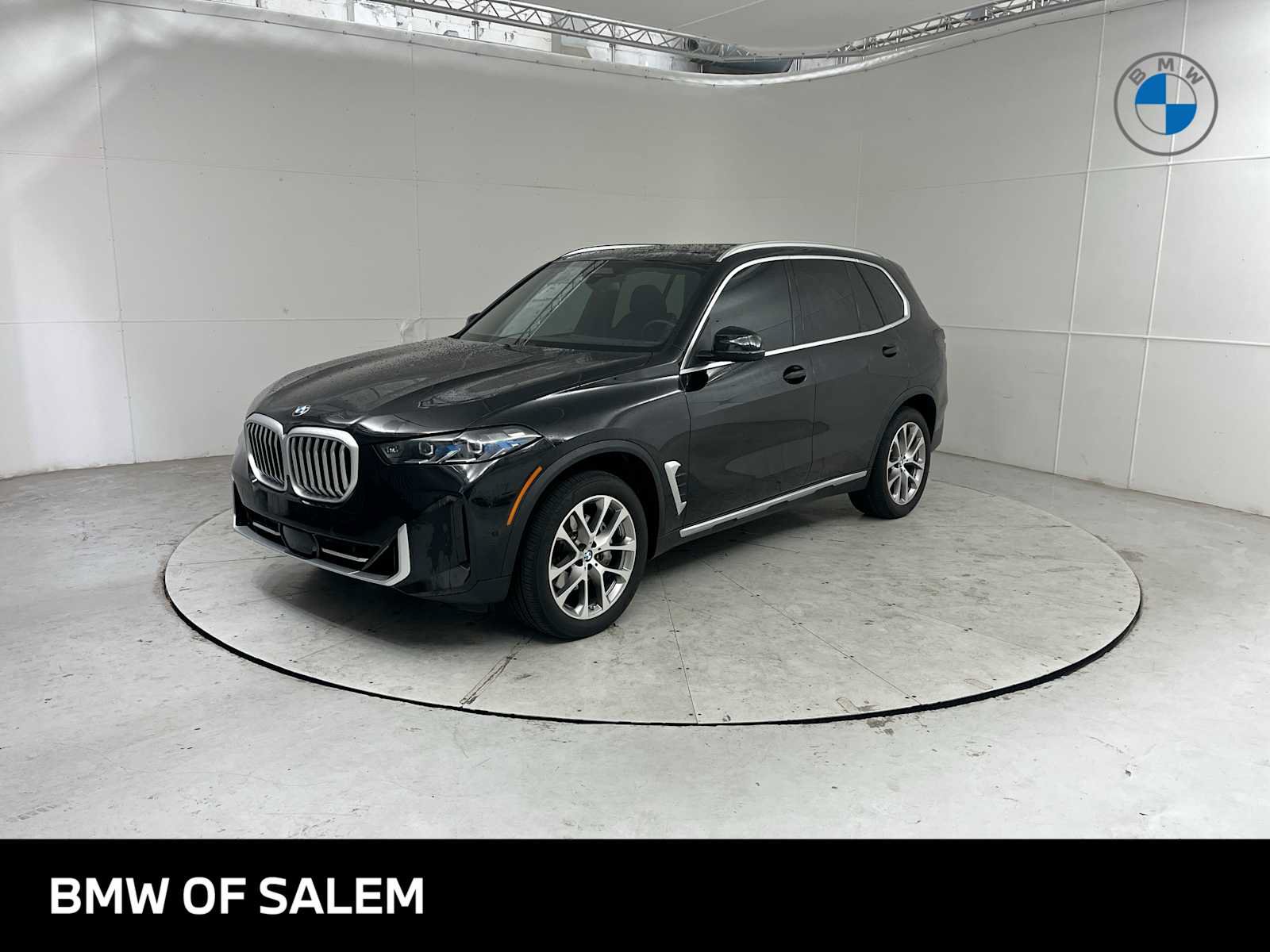 Used 2024 BMW X5 xDrive40i w/ Premium Package AWD/4WD image 1
