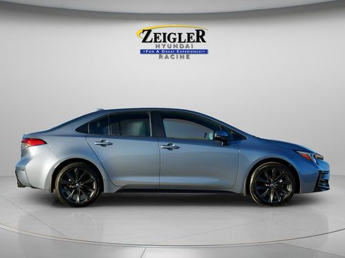 Used 2024 Toyota Corolla SE FWD image 9