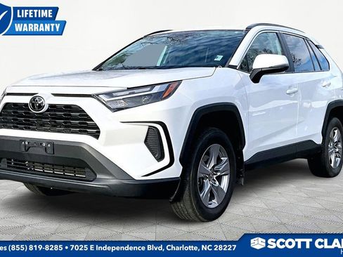 Used 2023 Toyota RAV4 XLE image 3