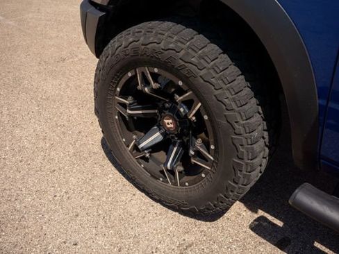 Used 2019 RAM 1500 Warlock AWD/4WD image 12