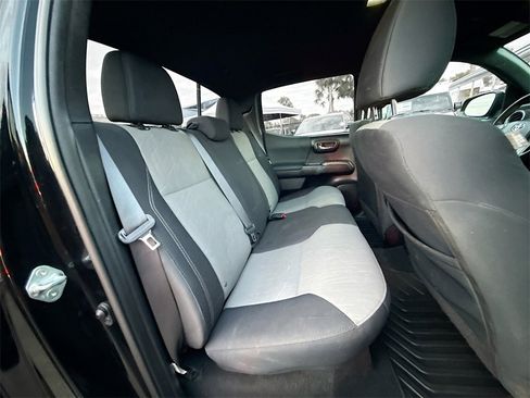 Used 2021 Toyota Tacoma TRD Sport image 31