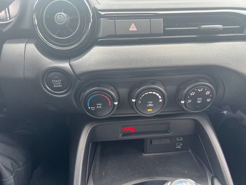 Used 2024 MAZDA MX-5 Miata Sport RWD image 25