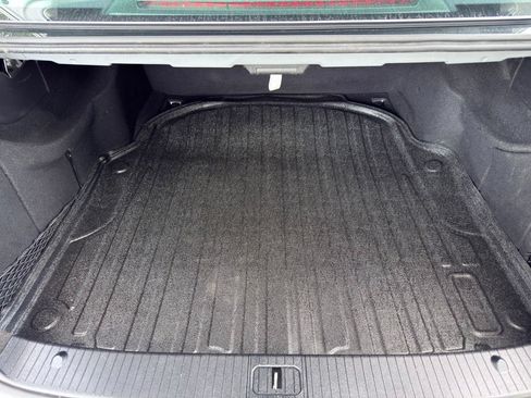 Used 2012 Mercedes-Benz E 350 4MATIC Sedan image 28