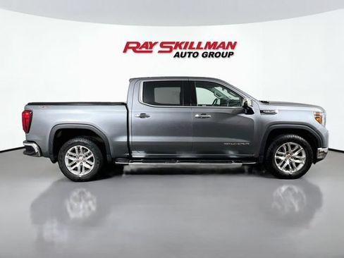 Used 2022 GMC Sierra 1500 SLT w/ SLT Premium Package AWD/4WD image 8