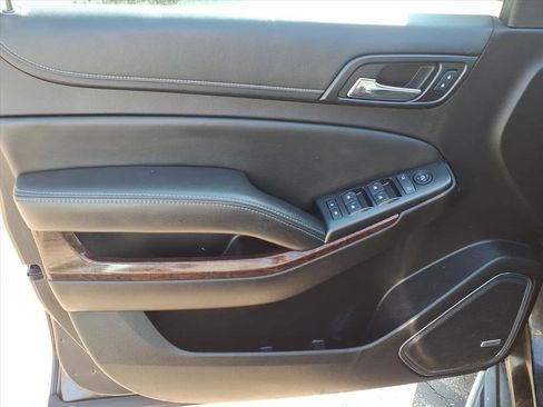 Used 2016 GMC Yukon XL SLE w/ Convenience Package image 12