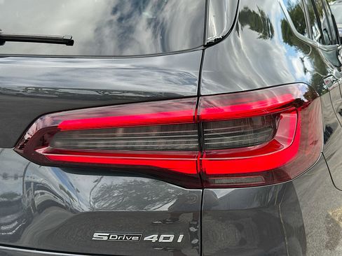 Certified 2023 BMW X5 sDrive40i w/ Executive Package image 32