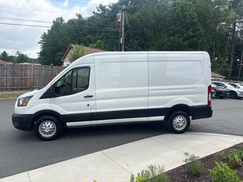 Used 2023 Ford Transit 250 Medium Roof AWD w/ Load Area Protection Package image 4