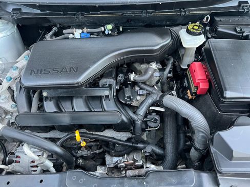 Used 2017 Nissan Rogue Sport S image 34