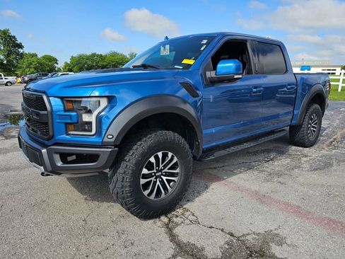 Used 2019 Ford F150 Raptor w/ Equipment Group 802A Luxury AWD/4WD image 3